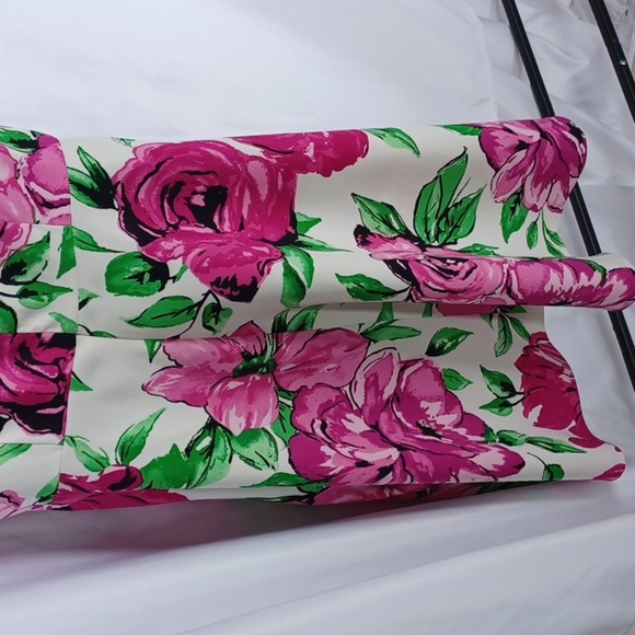 ALYX Limited Size 10 Fit and Flare Floral Dress, 19" ptp, 16" flat waist measure - Picture 5 of 8